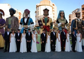 Las imágenes de la coronación de los reyes de las fiestas