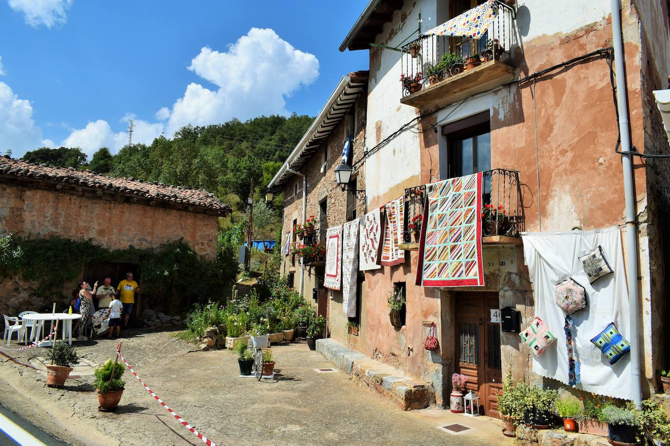 Las mejores imágenes de la XII Fiesta de las Almazuelas Colgadas