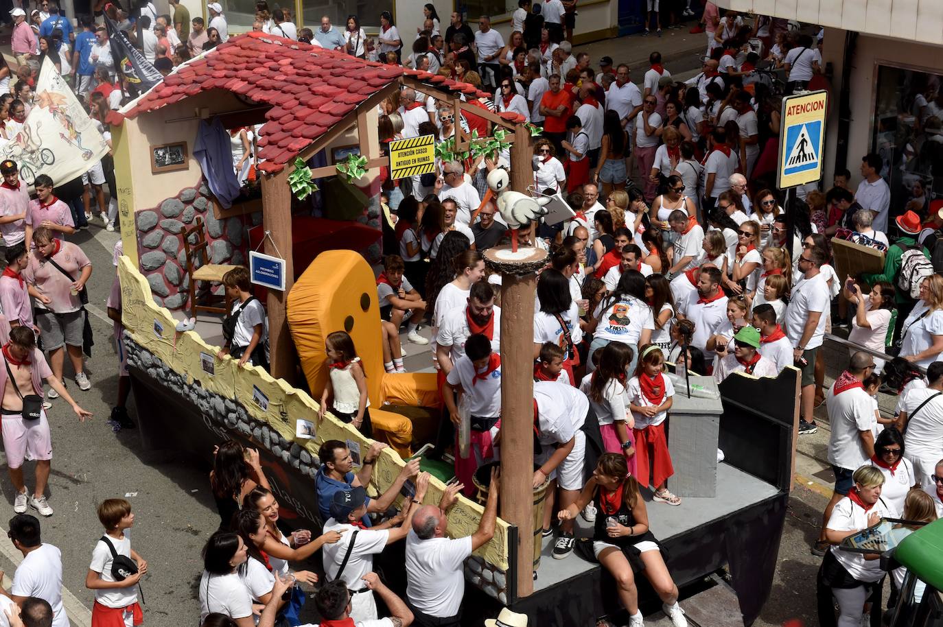 El dragon de la peña Riojana, la mejor carroza