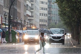Una fuerte tormenta descarga sobre Logroño