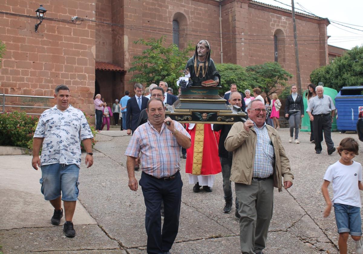 Procesión y fiestas en Arenzana