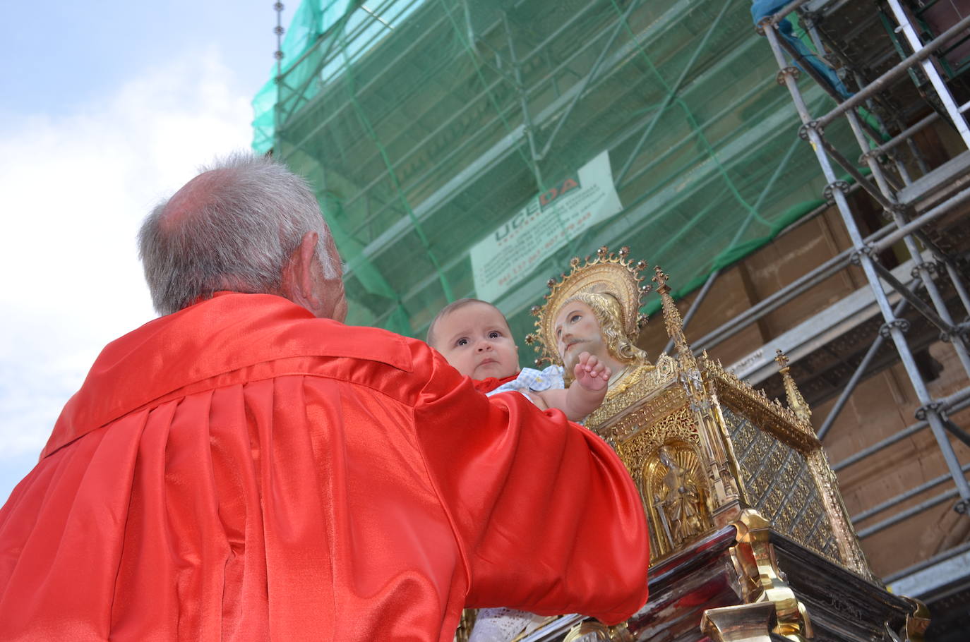 Procesión en honor a los santos de Calahorra
