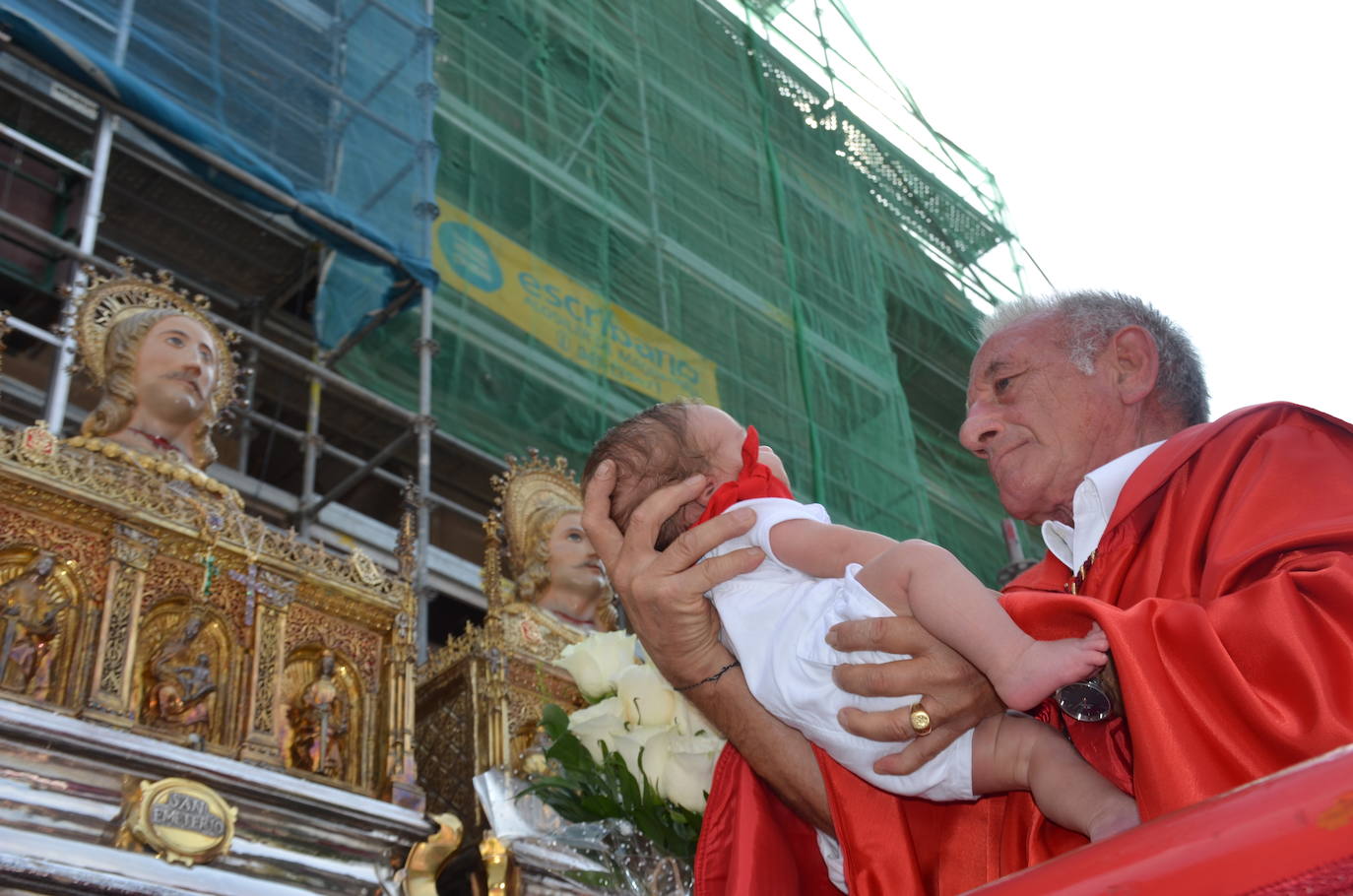 Procesión en honor a los santos de Calahorra