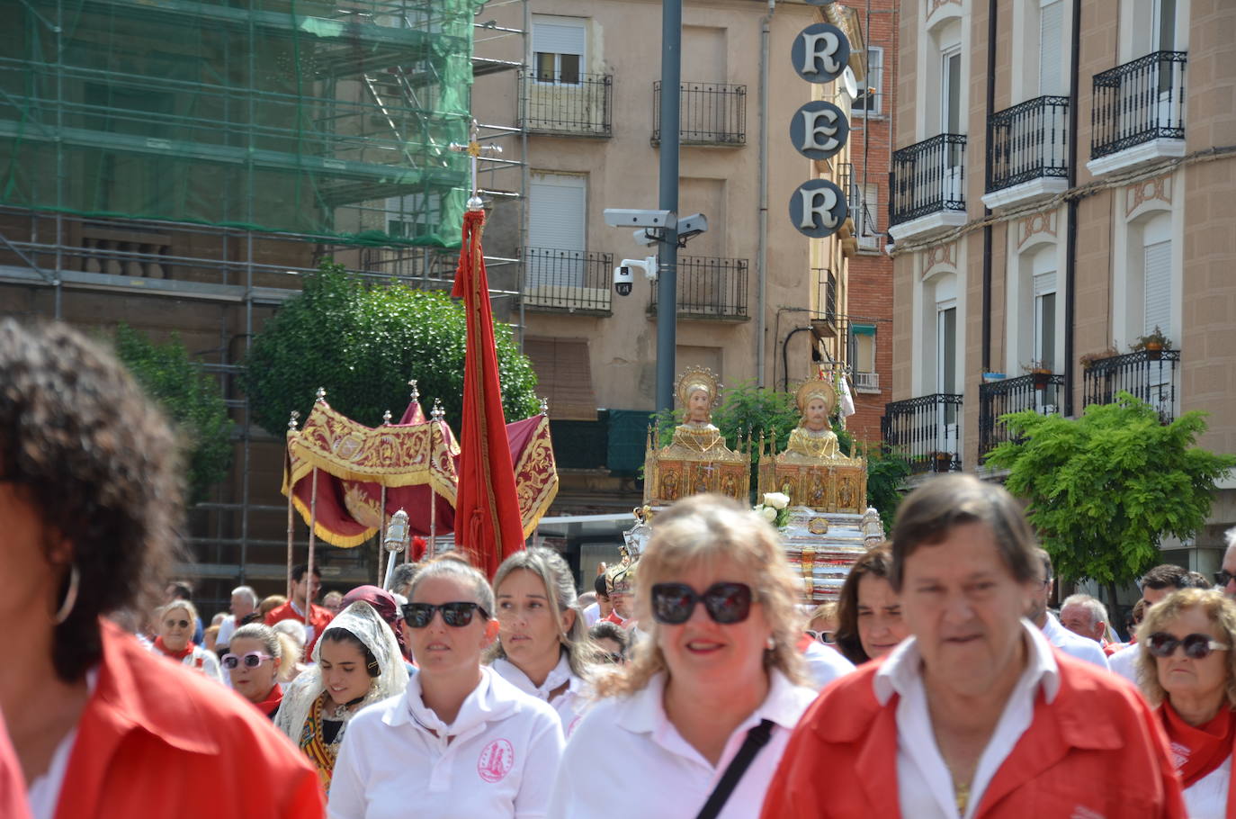 Procesión en honor a los santos de Calahorra