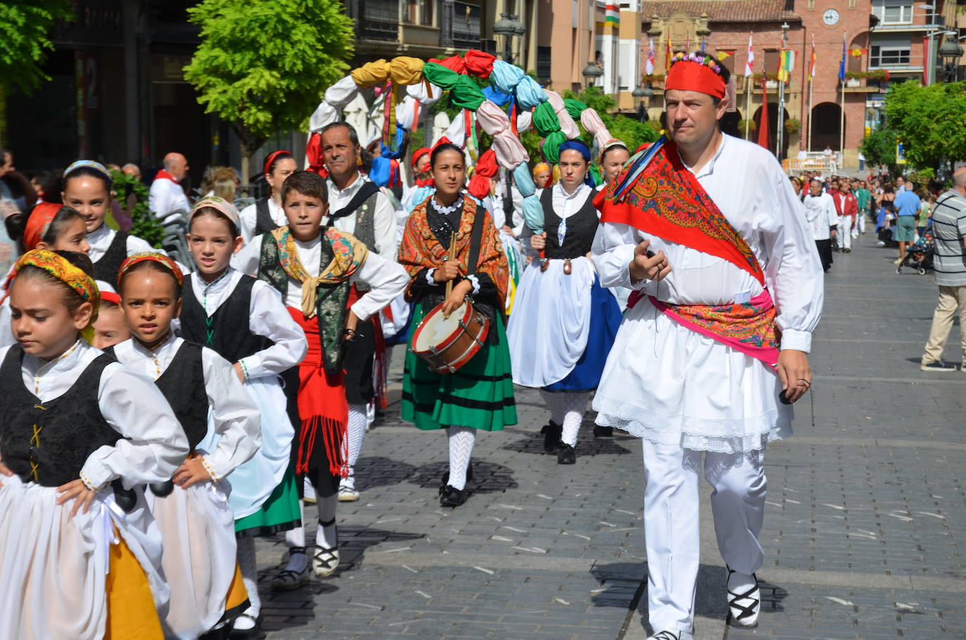 Procesión en honor a los santos de Calahorra