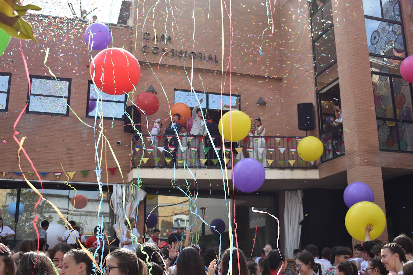 Disparo del cohete de las fiestas de Pradejón