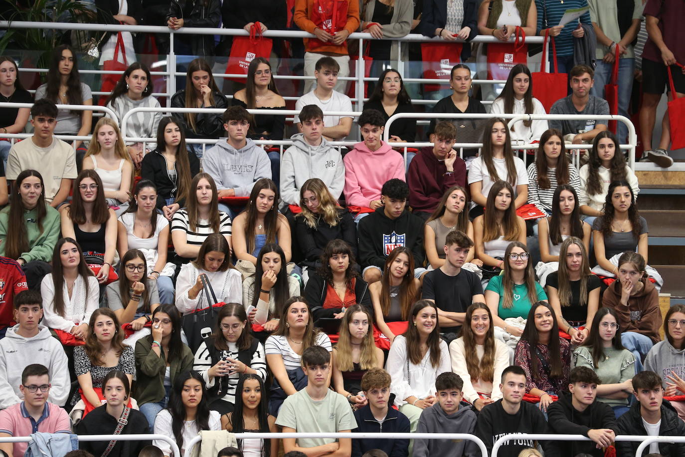 La UR da la bienvenida a sus nuevos alumnos