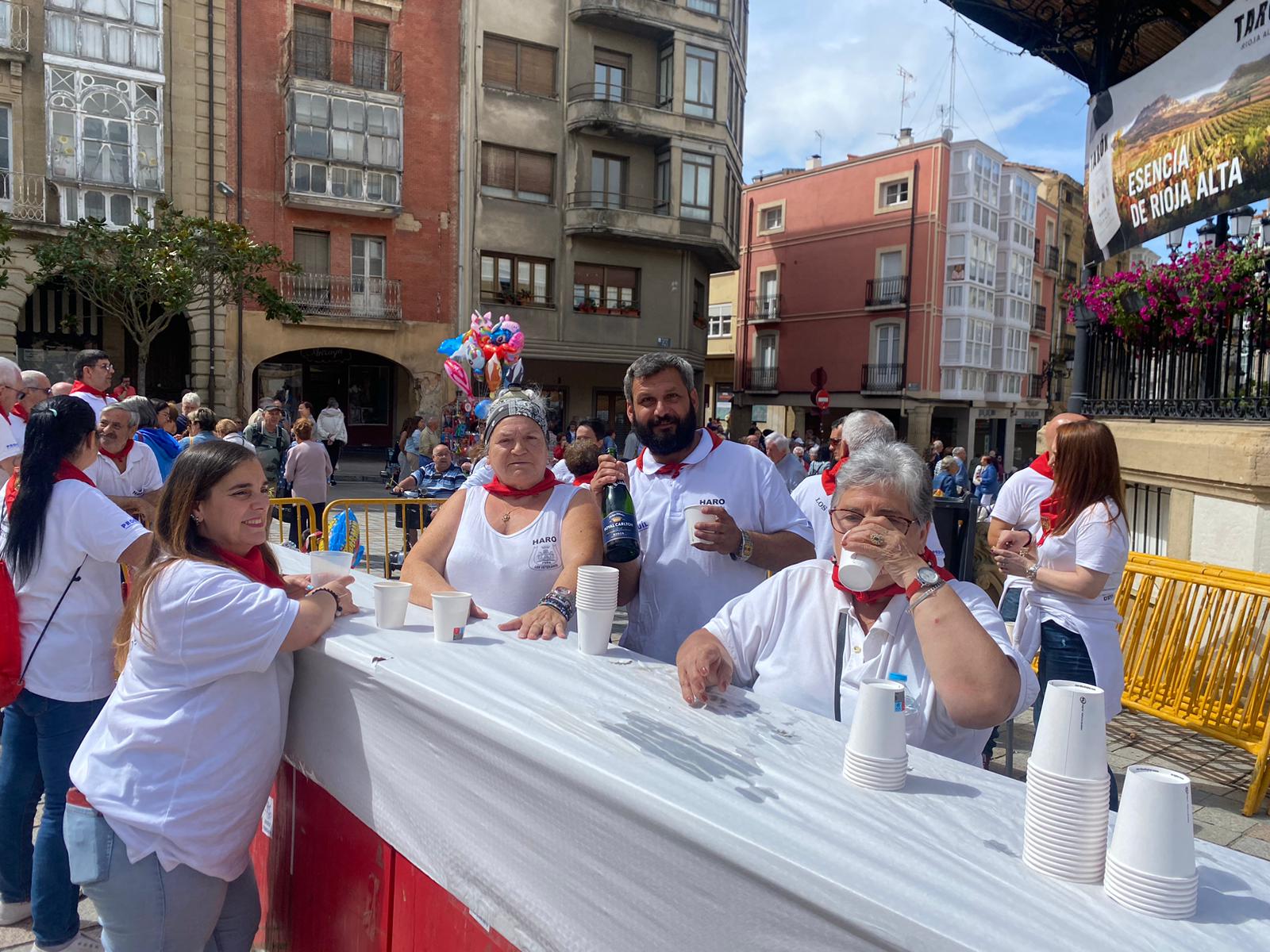 Imágenes del inicio de las fiestas de Haro a la Virgen de La Vega