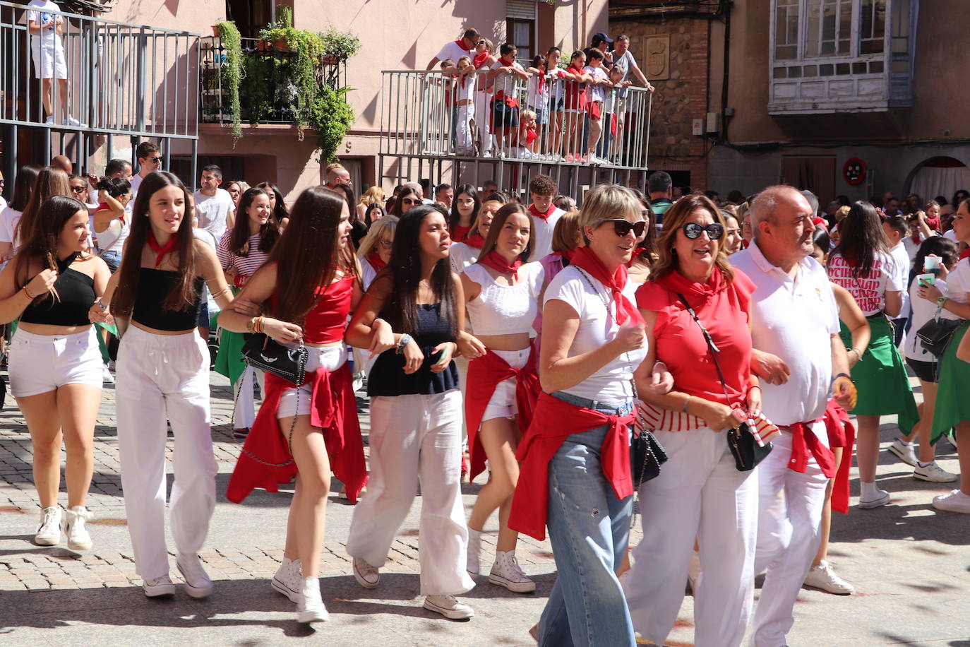 Autol arranca sus fiestas con el chupinazo