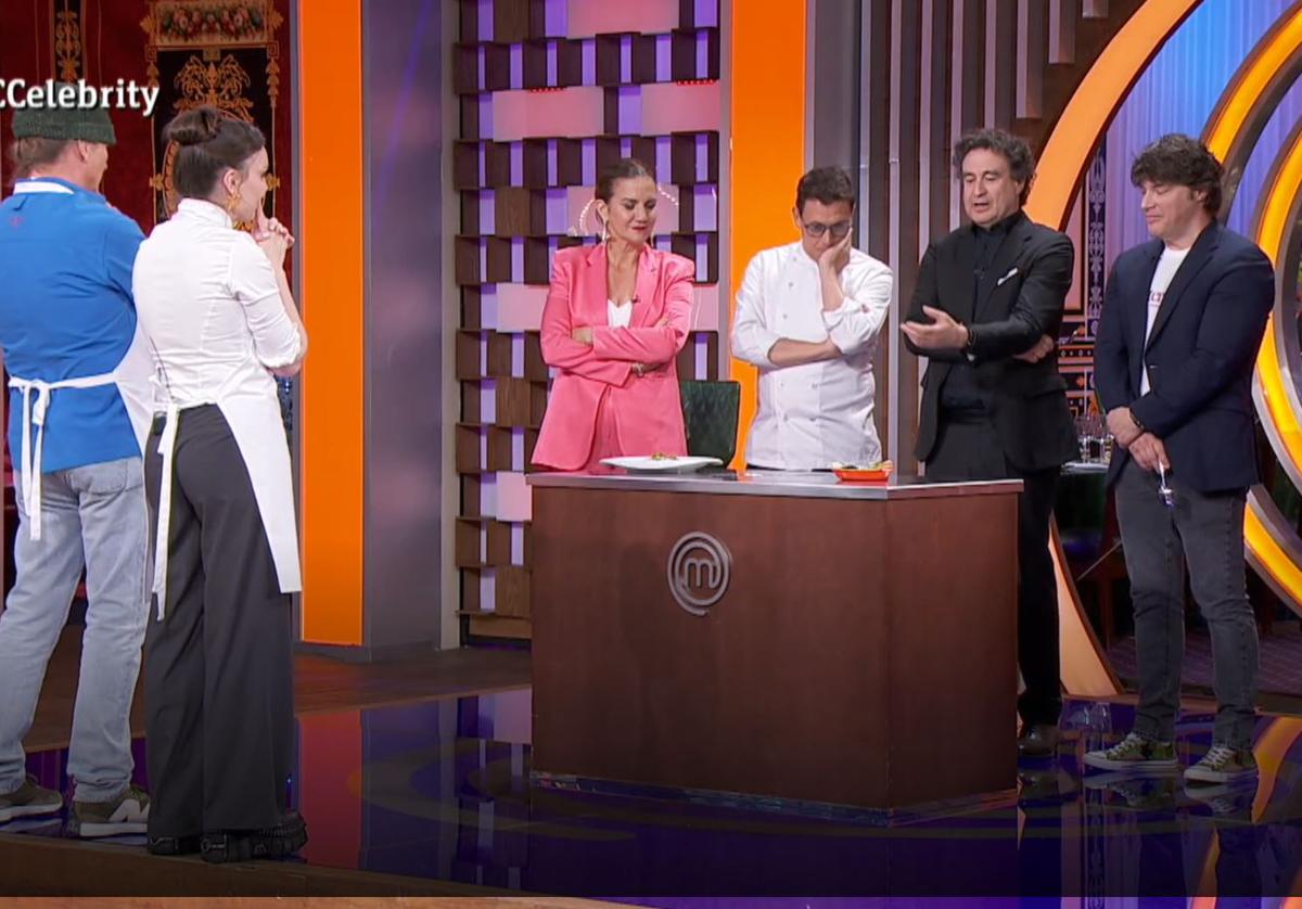 Francis Paniego (de blanco) durante el programa.