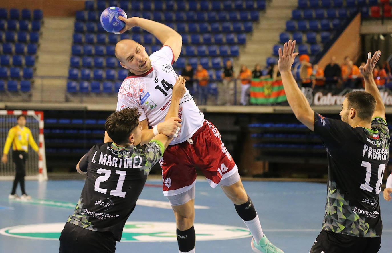 Las imágenes del Ciudad de Logroño-Torrelavega