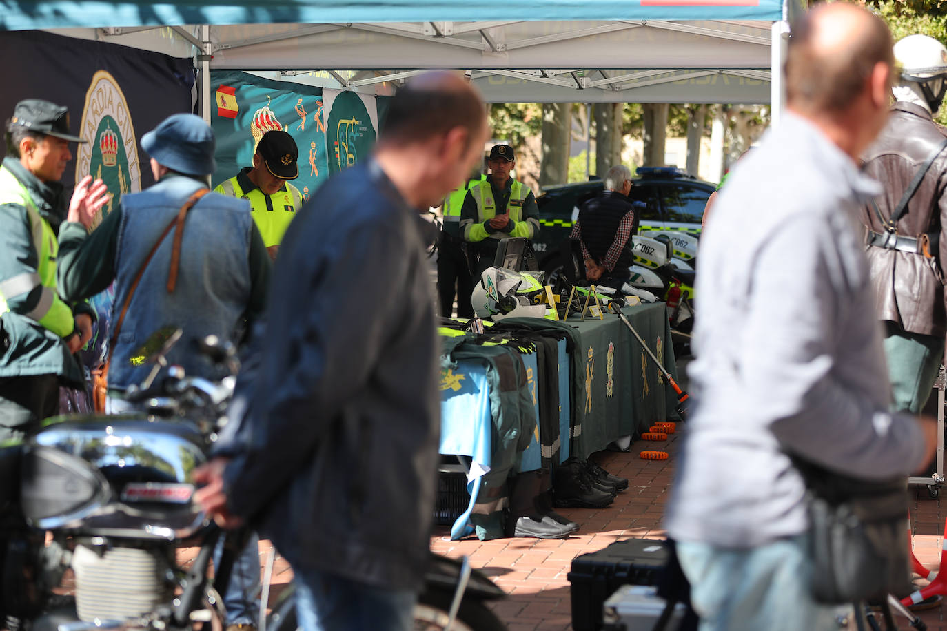 Jornada de puertas abiertas de la Guardia Civil de Tráfico en Logroño