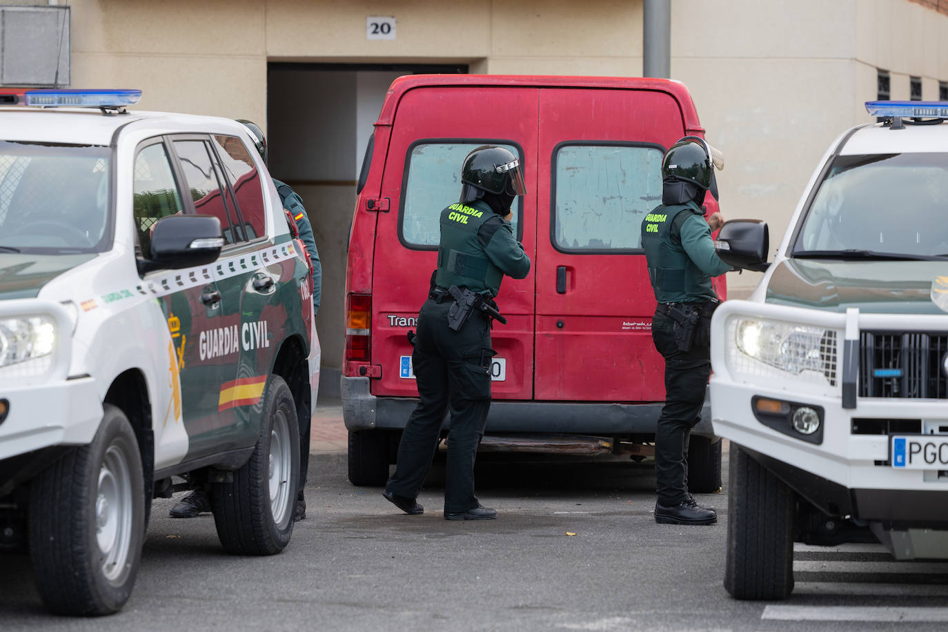 Redada y detención en la calle Ebro