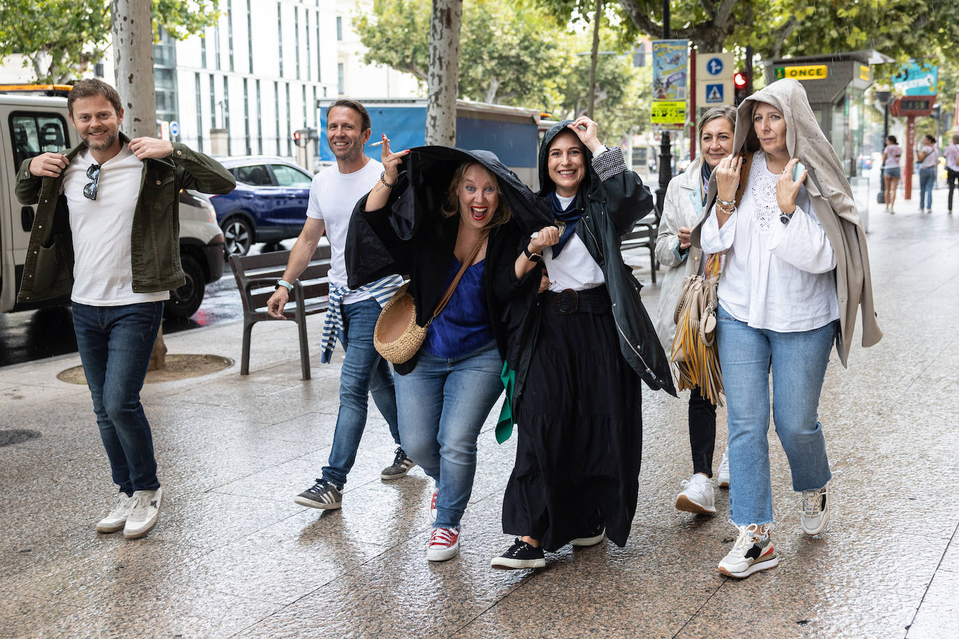 La lluvia no pudo con el ambiente festivo