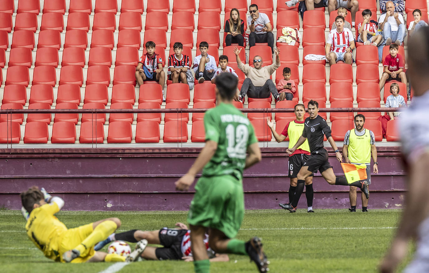 Las mejores imágenes de UD Logroñés - Gernika