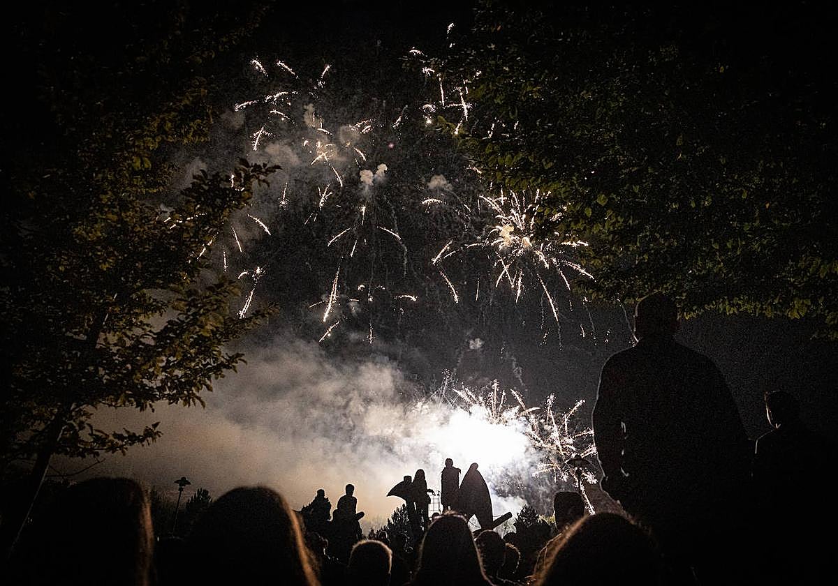 Primera colección de fuegos artificiales de San Mateo: pirotecnia Zaragozana