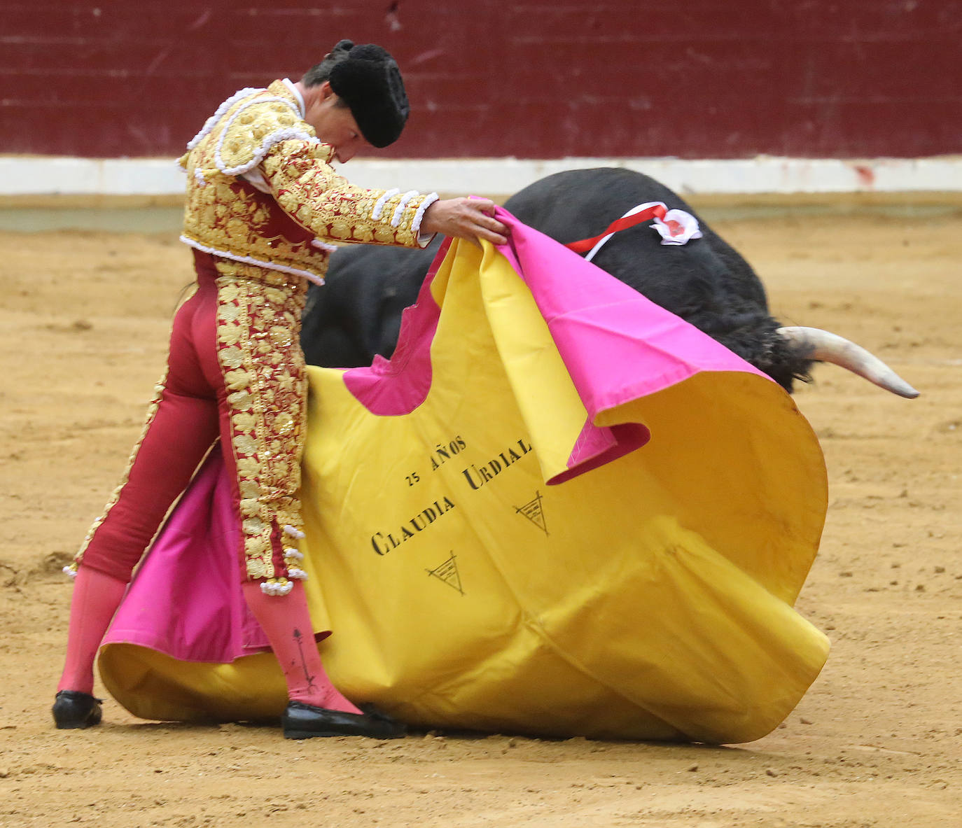 Talavante suma trofeos y Urdiales pone el arte