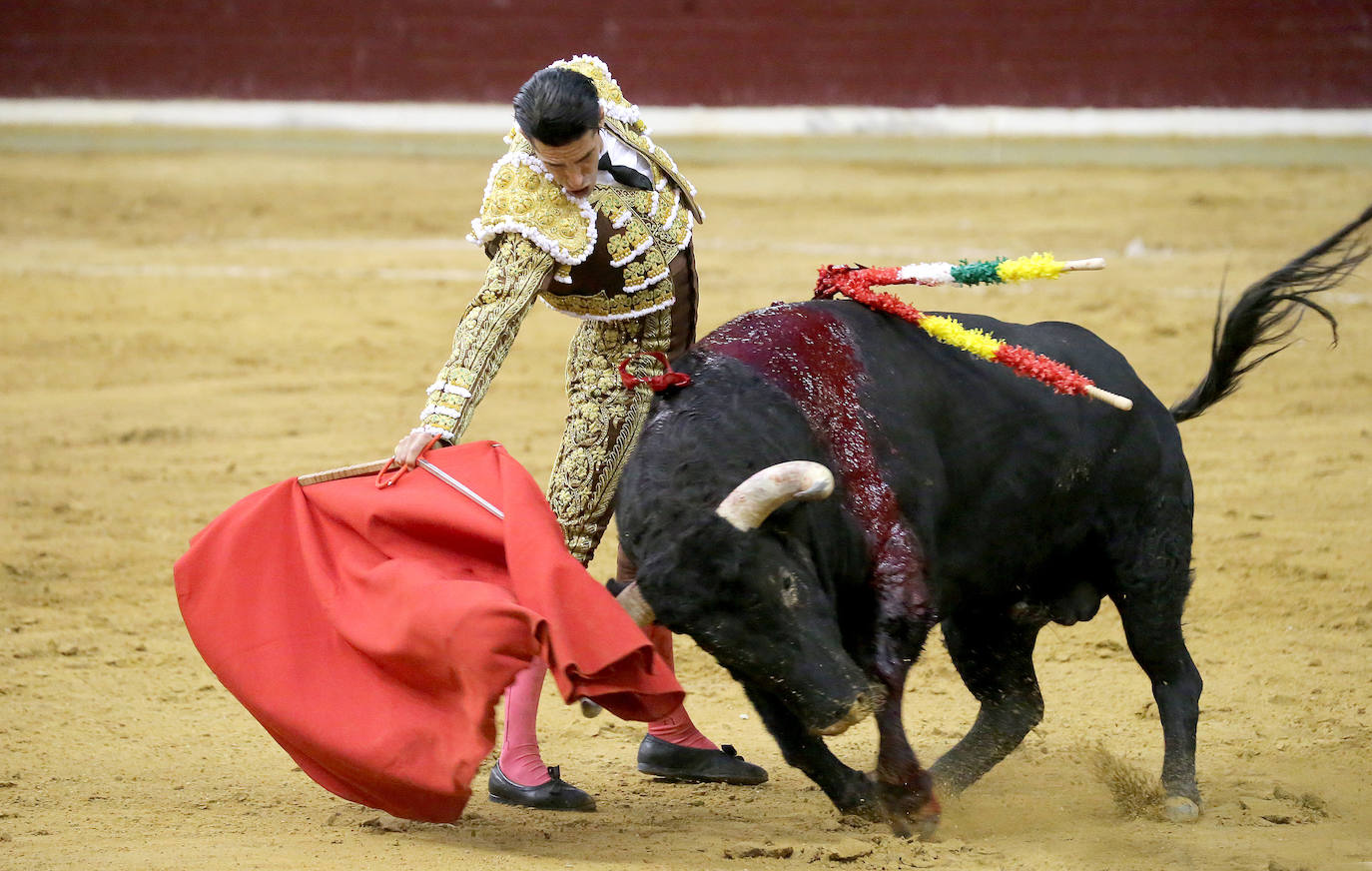 Talavante suma trofeos y Urdiales pone el arte