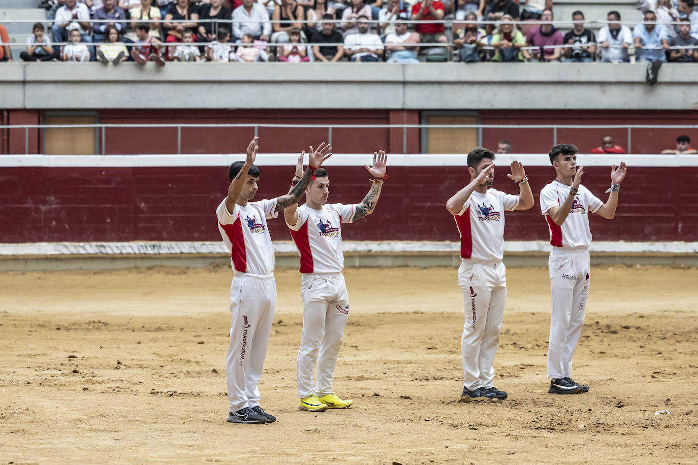 Concurso de recortes en la plaza de toros La Ribera, en imágenes