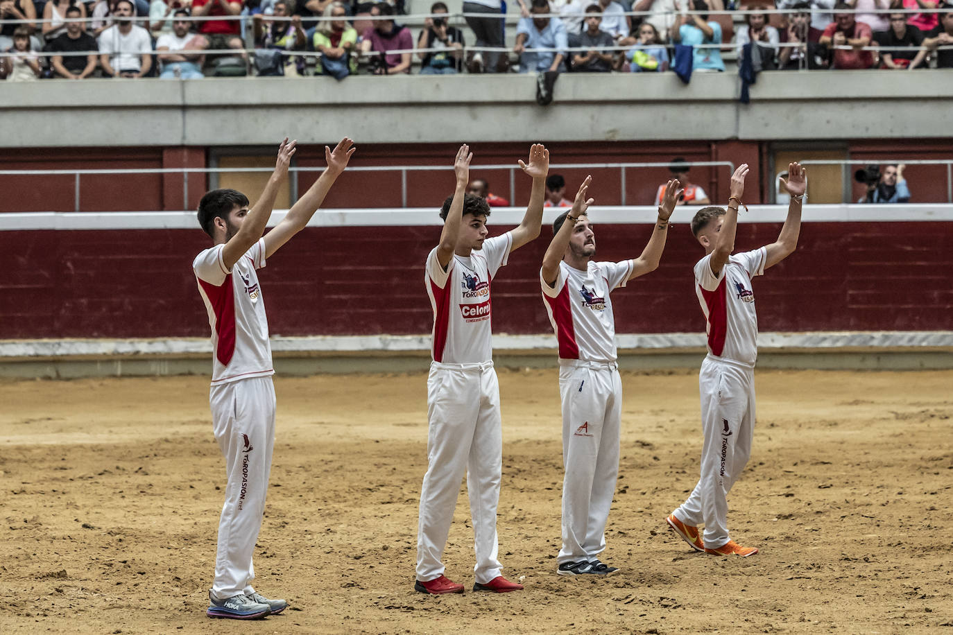 Concurso de recortes en la plaza de toros La Ribera, en imágenes