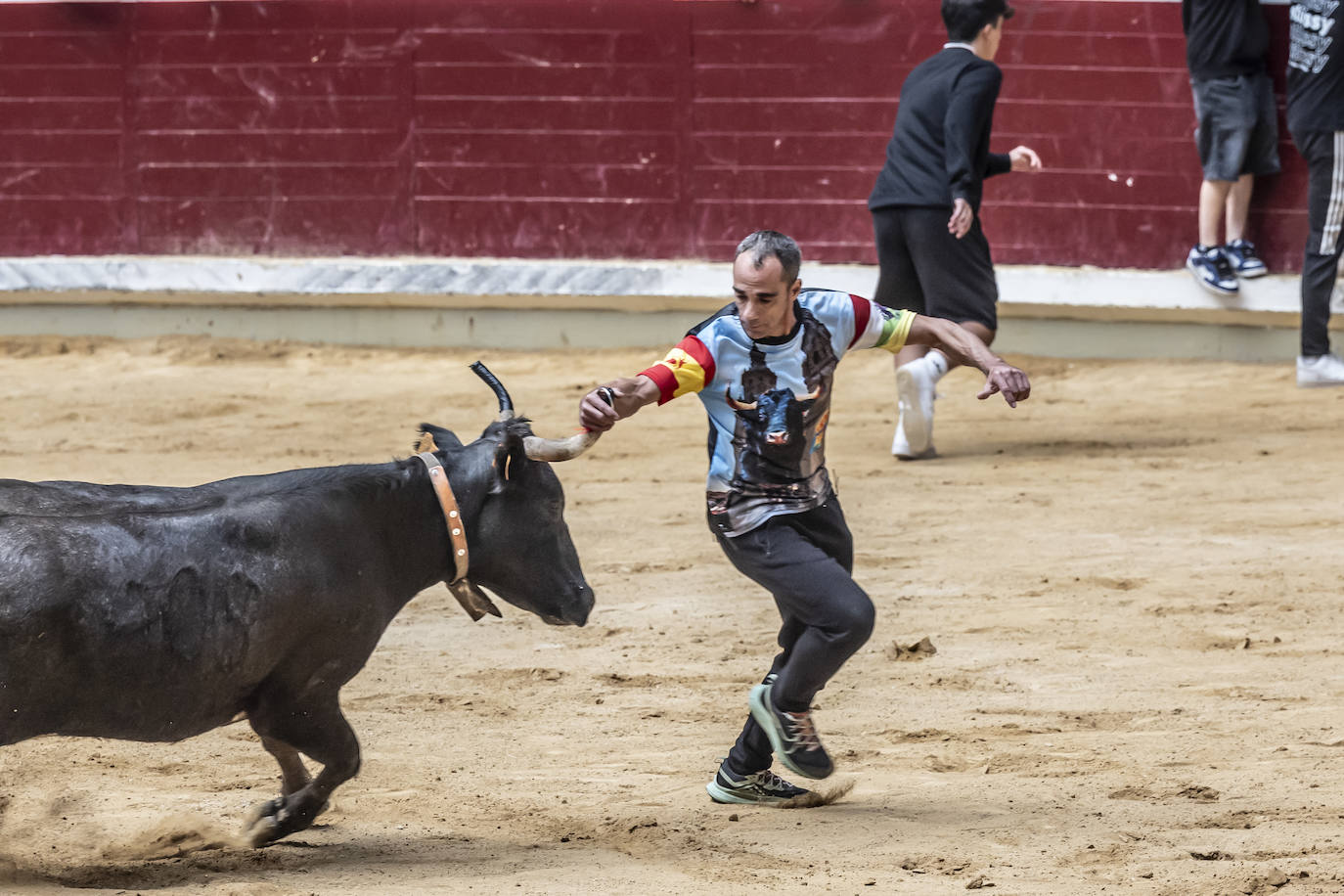 La Ribera acoge las vaquillas y el certamen de becerristas &#039;Quiero ser torero como Diego Urdiales&#039;