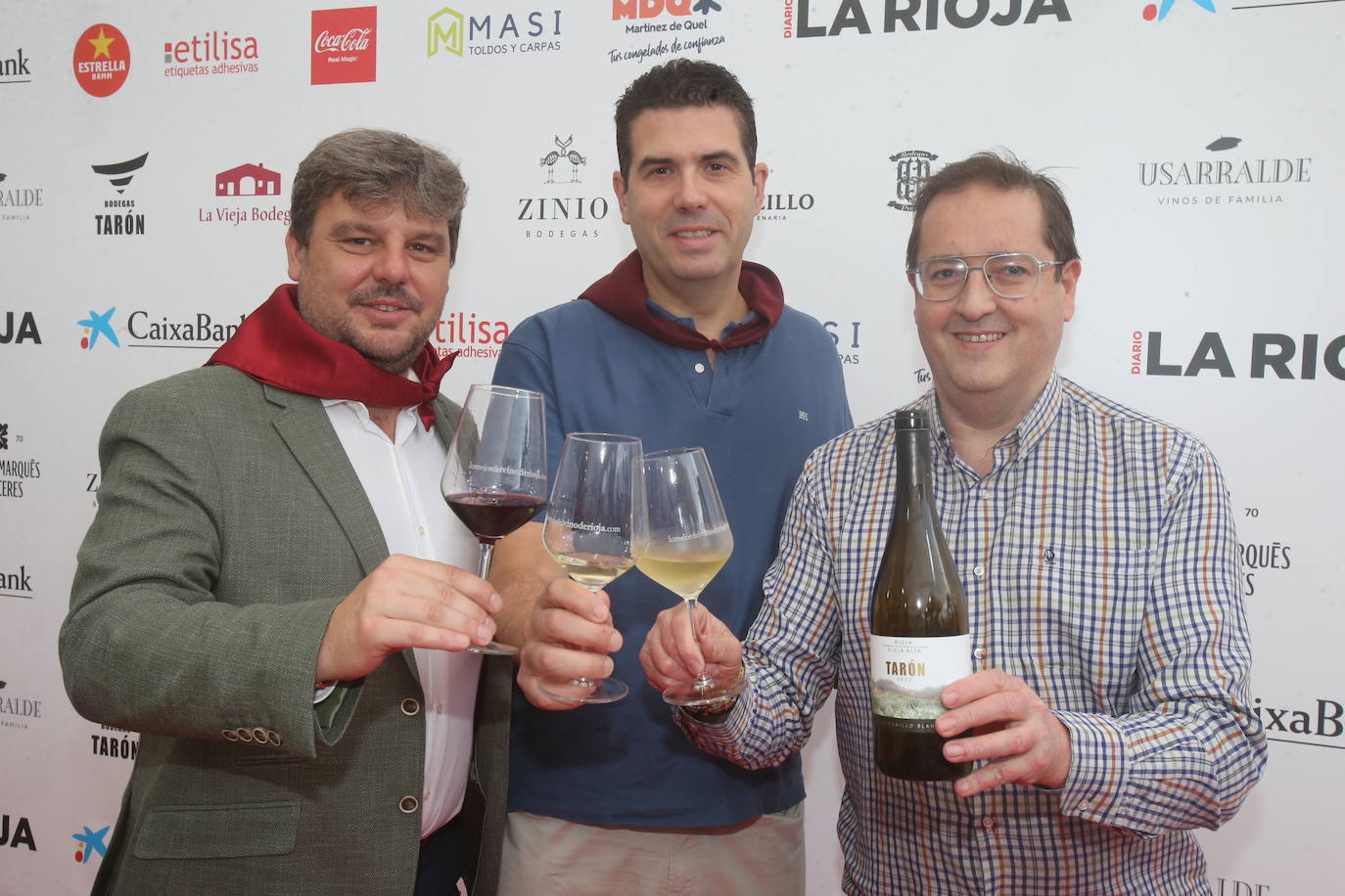 Los responsables de Bodegas Tarón: Alberto Galilea, Gonzalo Salazar de Gurendes y Luis Carlos Torres García.