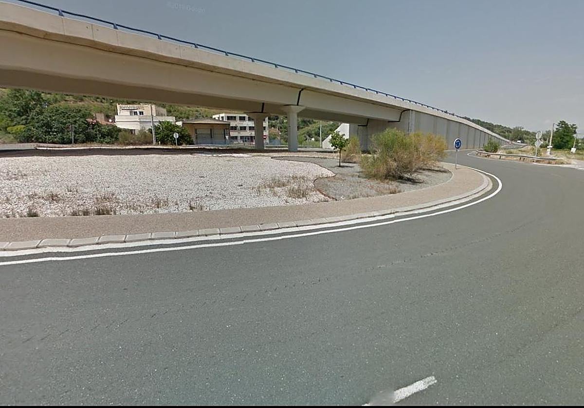 Restablecido el tráfico en la N-111 a la altura de Nalda que había sido cortado por la avería de un camión