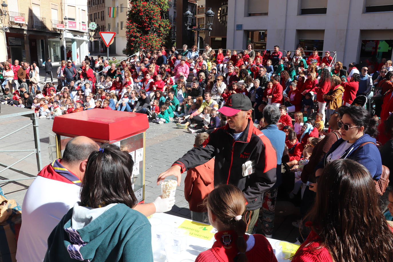 Los jóvenes y los niños, protagonistas del domingo de fiestas en Arnedo