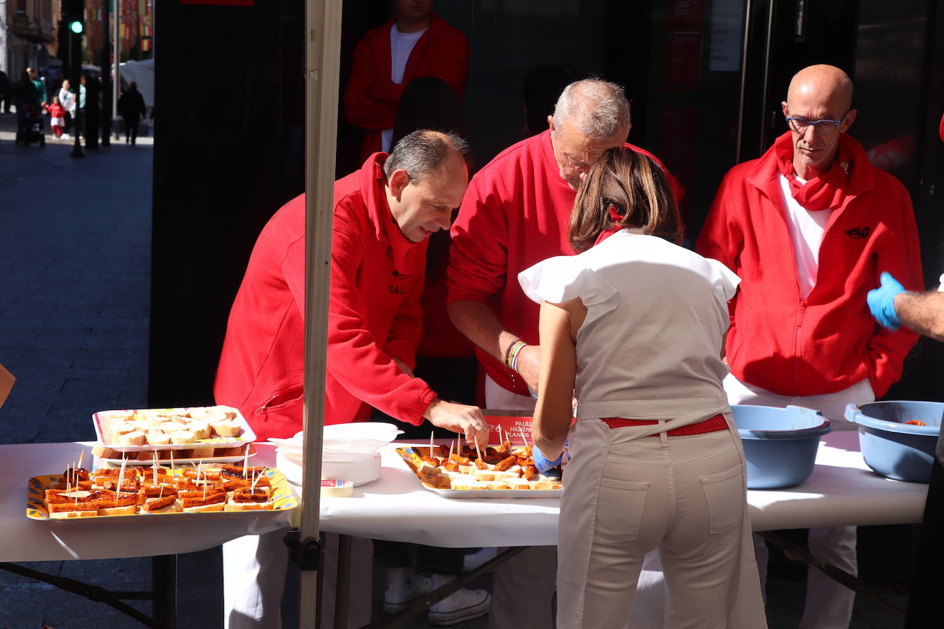 Los jóvenes y los niños, protagonistas del domingo de fiestas en Arnedo