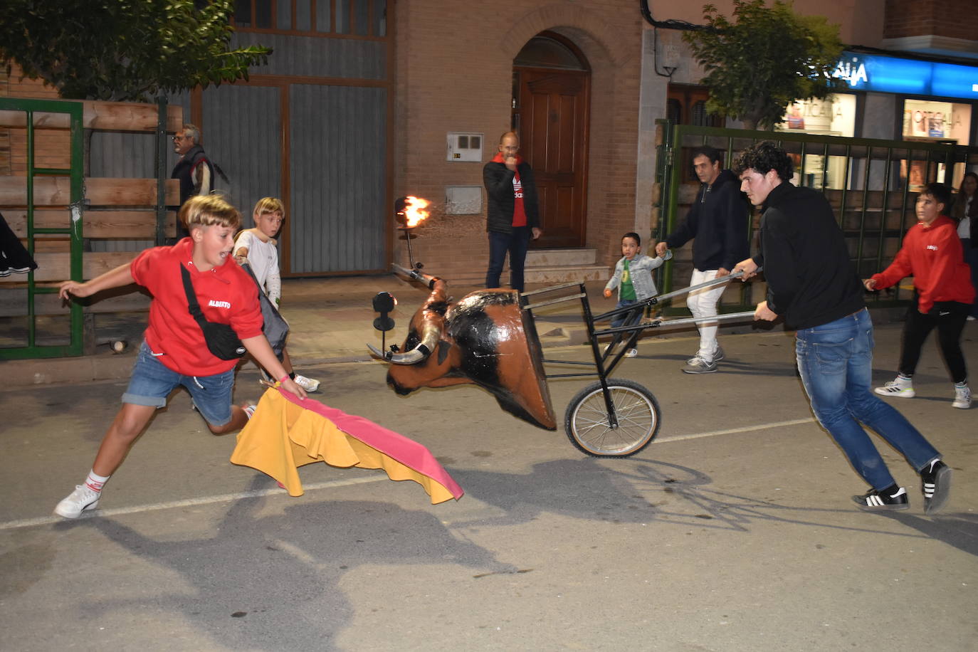 Rincón de Soto celebra el día grande de las fiestas de San Miguel