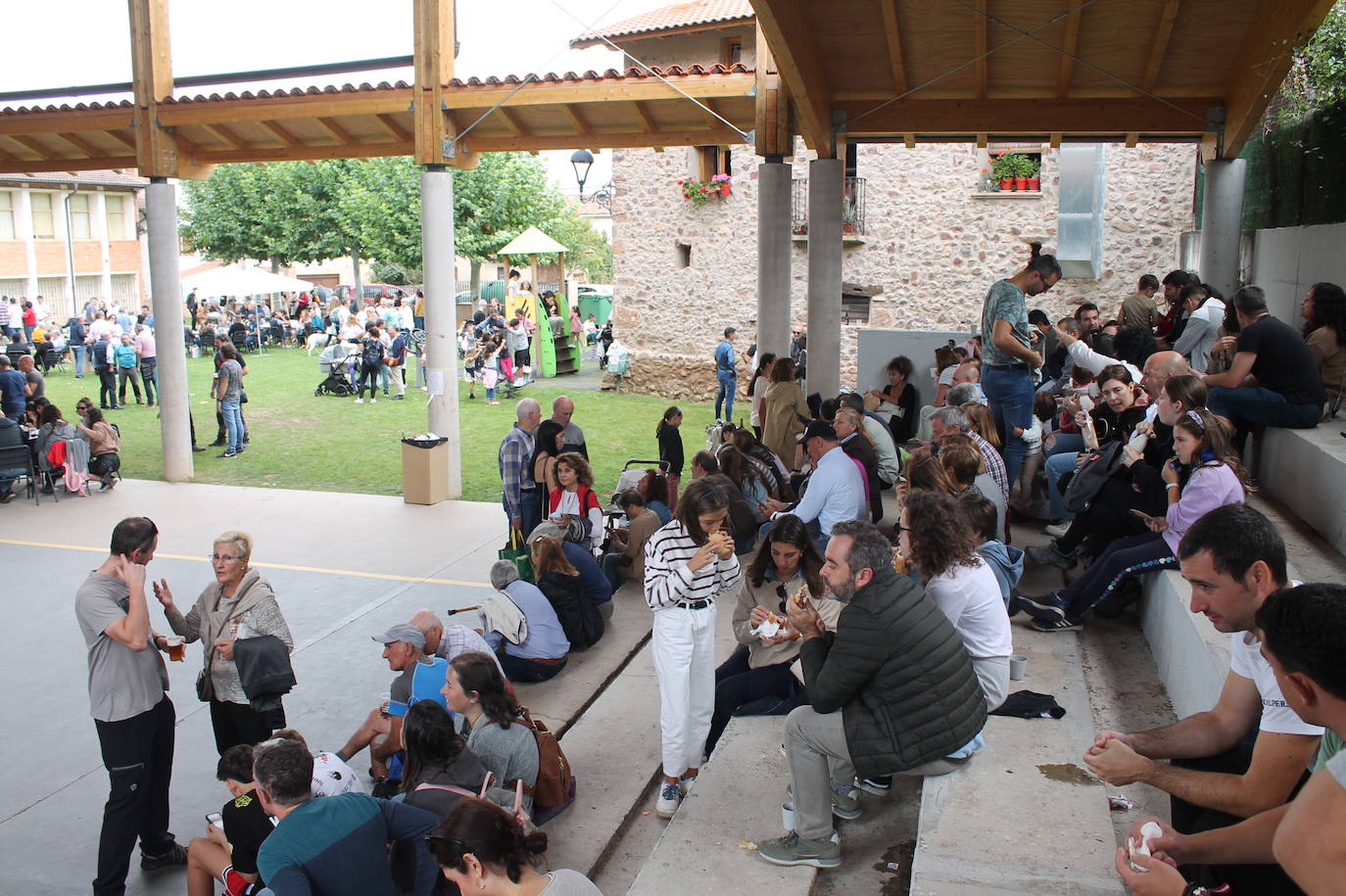 El festival de salchichón asado, en imágenes