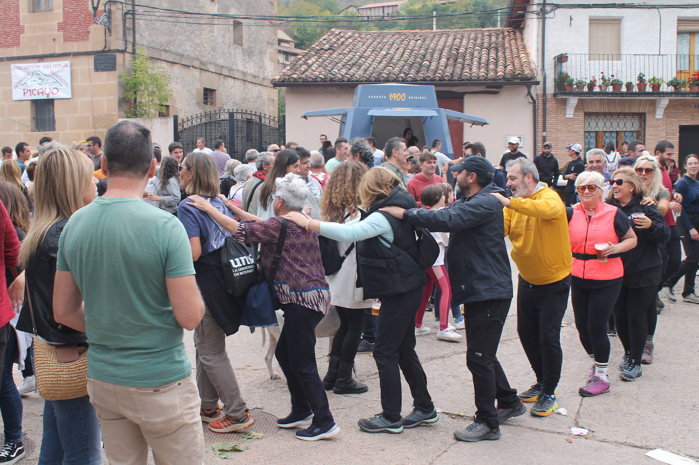 El festival de salchichón asado, en imágenes