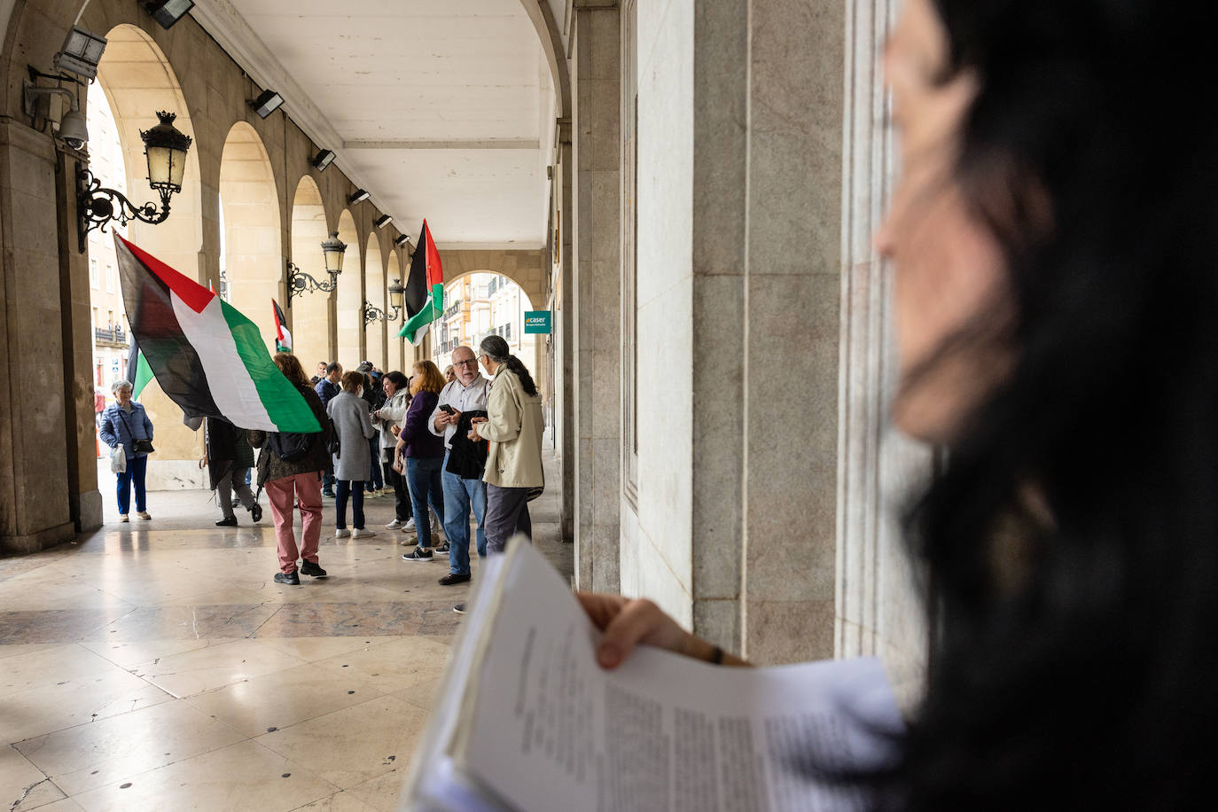 &#039;Performance&#039; de Acampada por Palestina frente a la Delegación de Gobierno