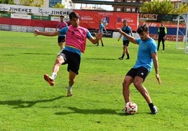 Entrenamiento del Calahorra en el campo municipal deLa Planilla.