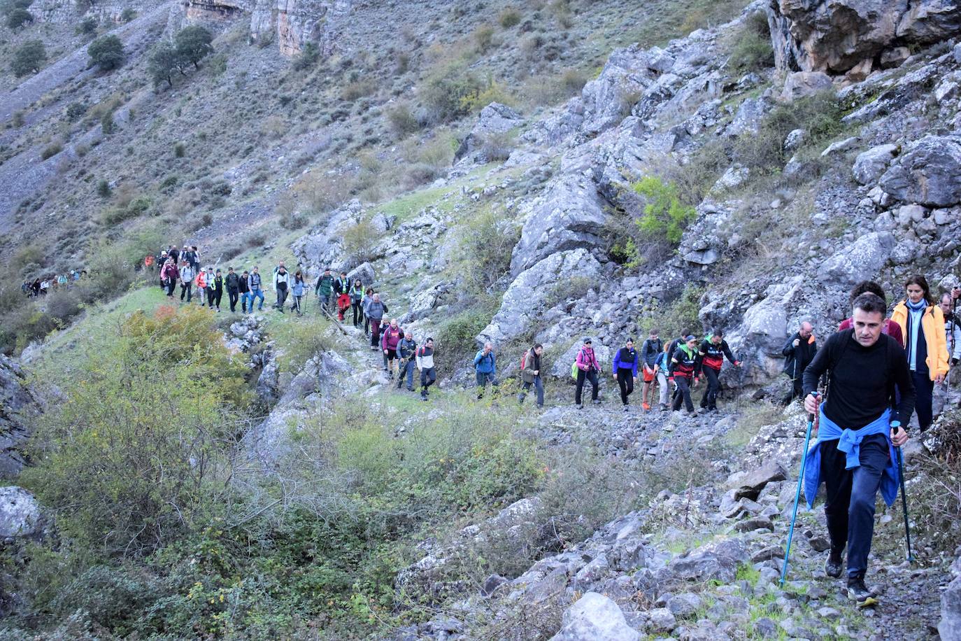 Tres enfermos de ELA ascienden a 1.854 metros de altitud en el Día del Montañismo Riojano