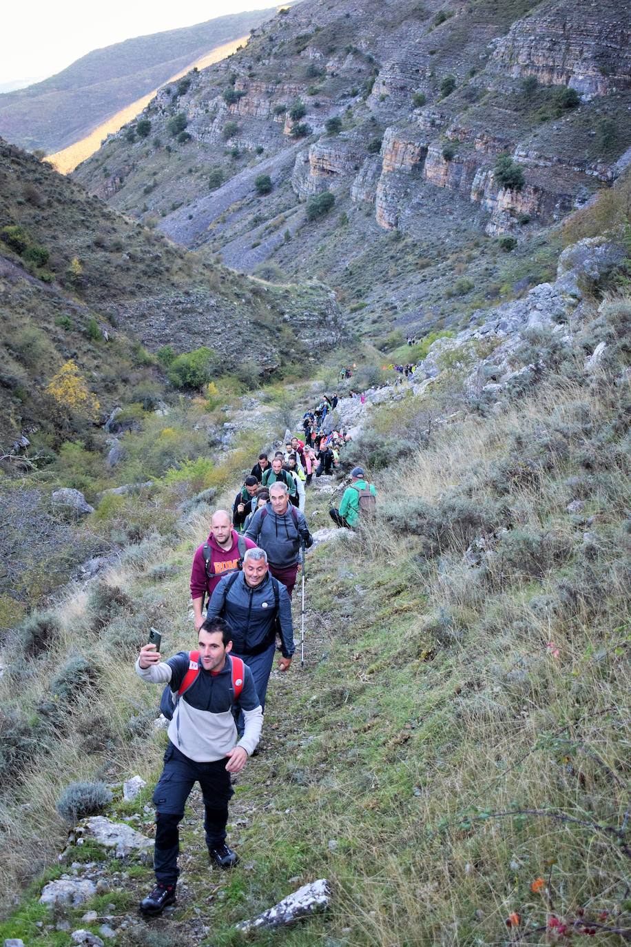 Tres enfermos de ELA ascienden a 1.854 metros de altitud en el Día del Montañismo Riojano