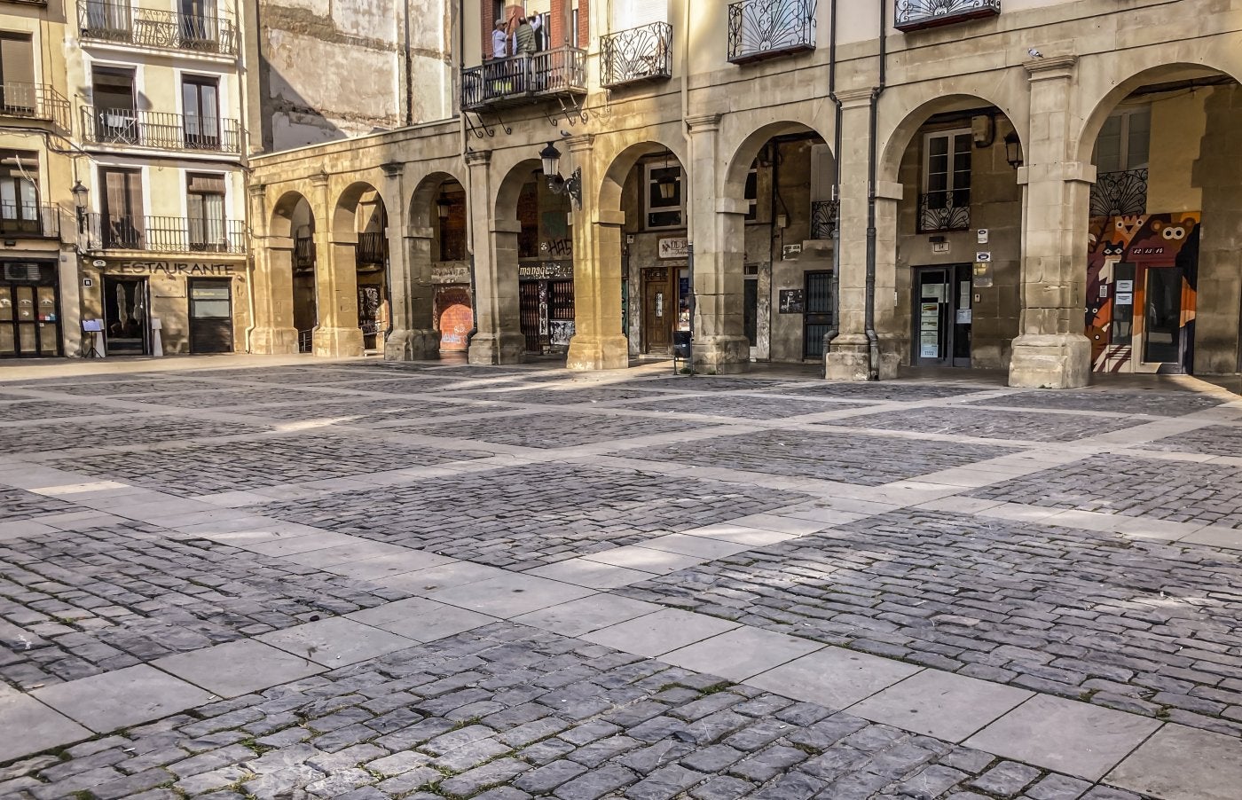 Imagen después - El pilón de la plaza