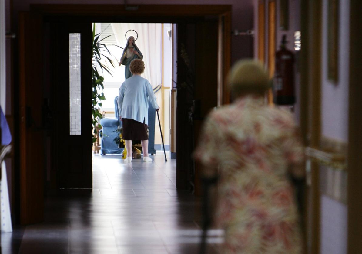 Personas dependientes, en una residencia.