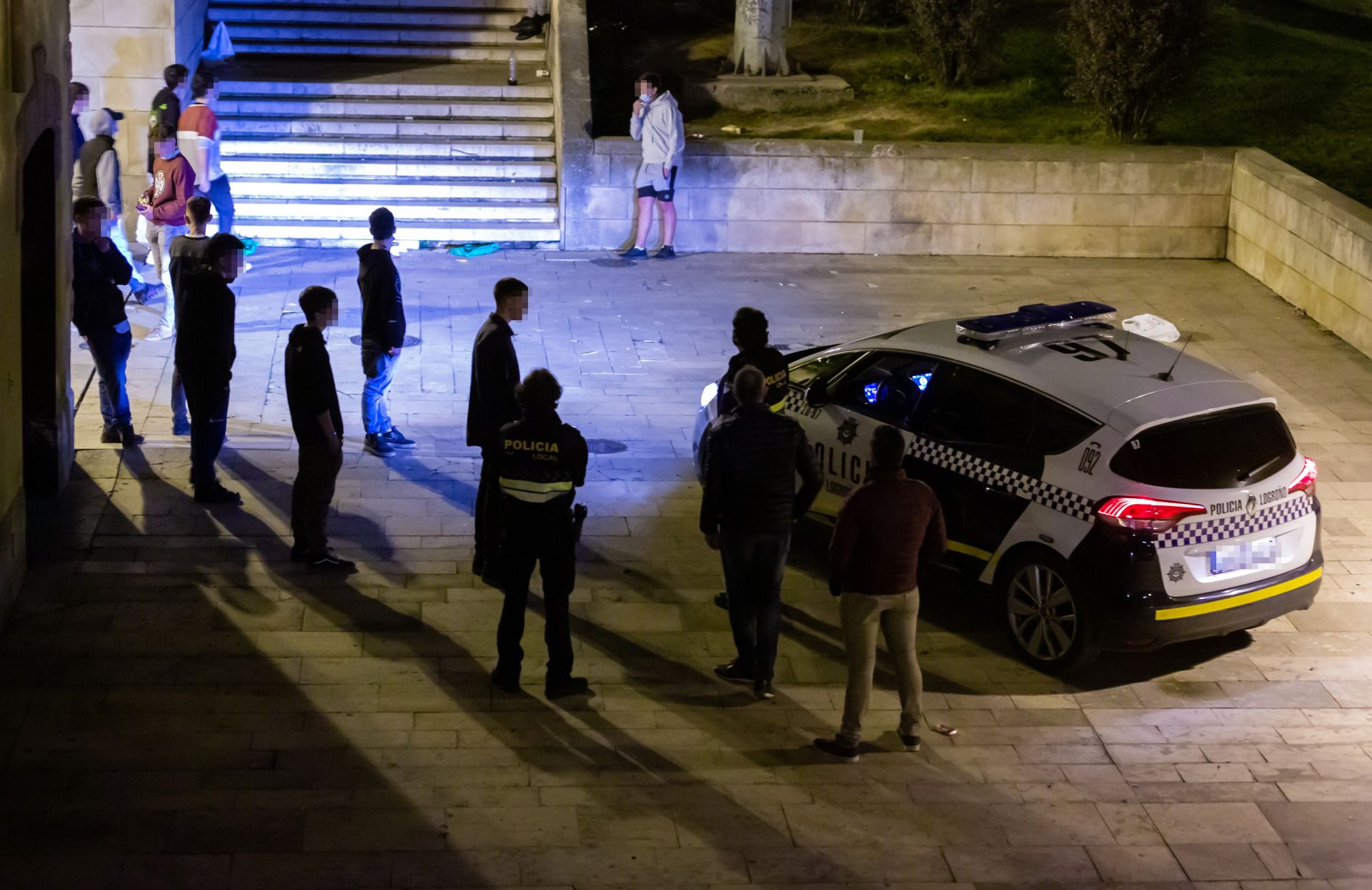 Operativo policial en el centro de Logroño en las inmediaciones de la calle Mayor y Sagasta, en una imagen de archivo.