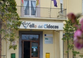 Fachada del IES Valle del Cidacos, en Calahorra.