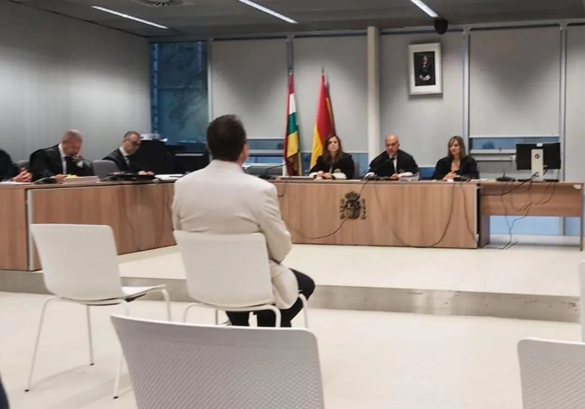 El acusado, este lunes, en la Audiencia Provincial.