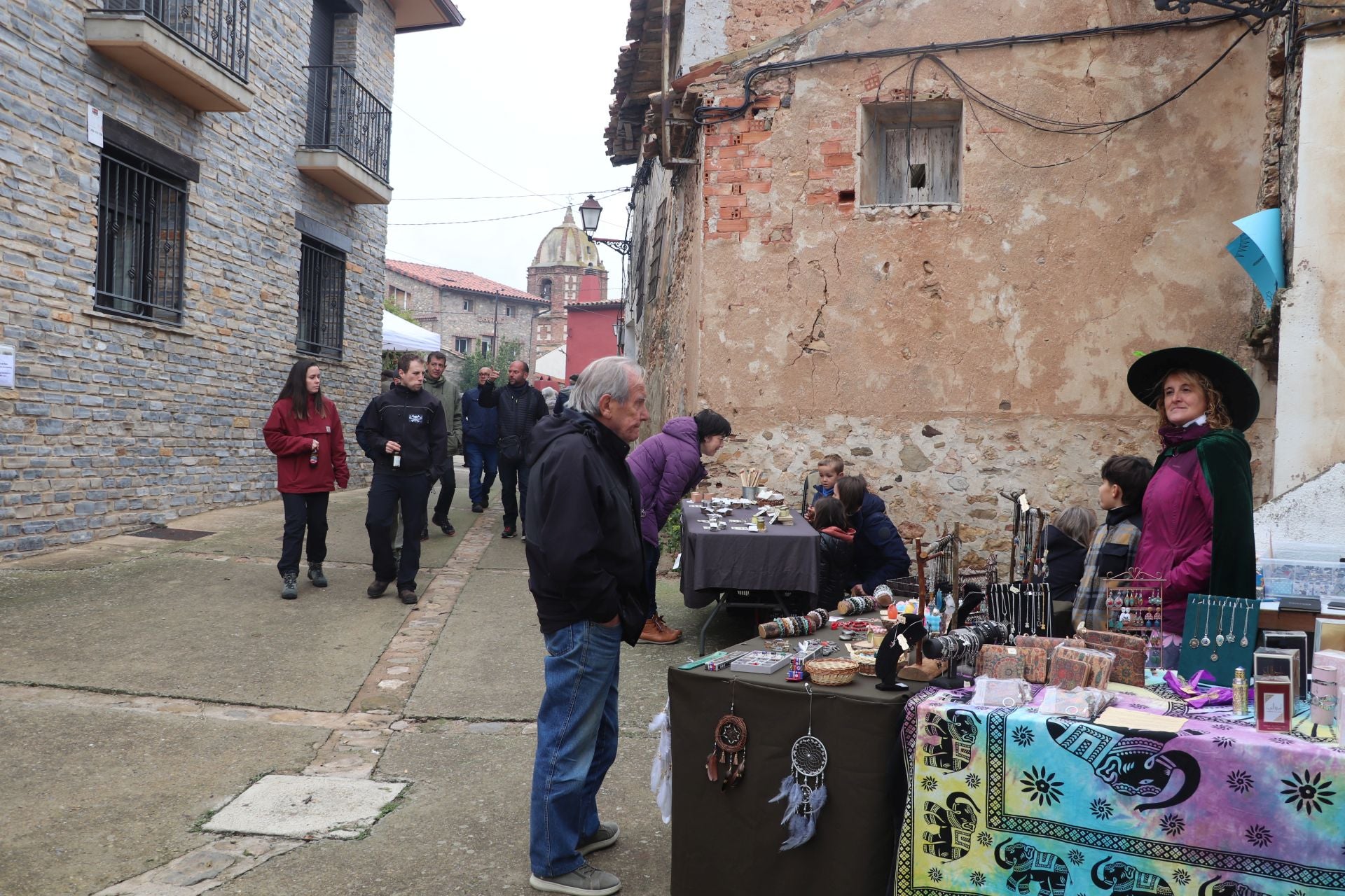 Las XXIX Jornadas Micológicas de Villarroya reúnen a cientos de personas