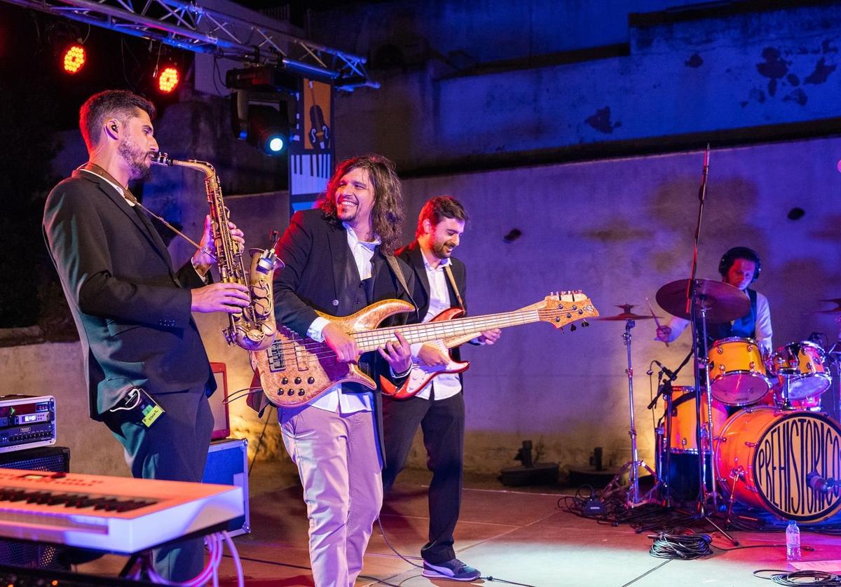 Los portugueses Prehistóricos y la riojana Lucía Cacho, en Riojazz