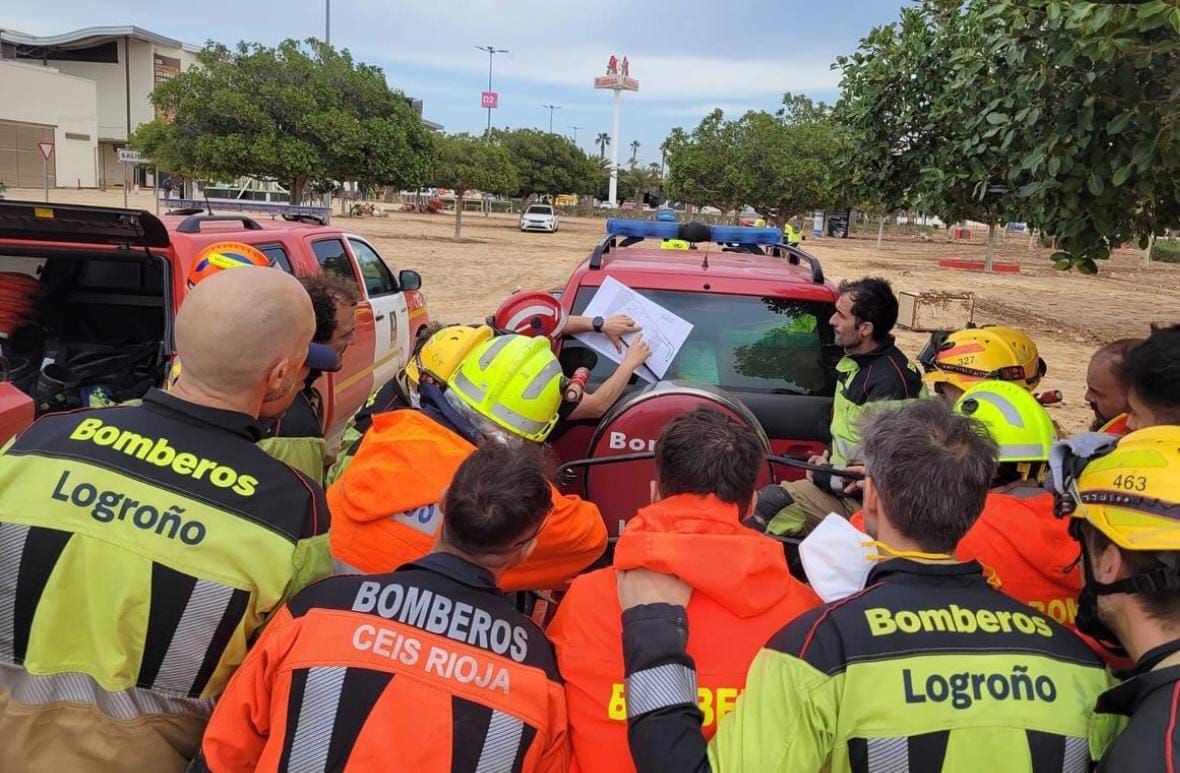 Las imágenes de los bomberos riojanos en Bonaire