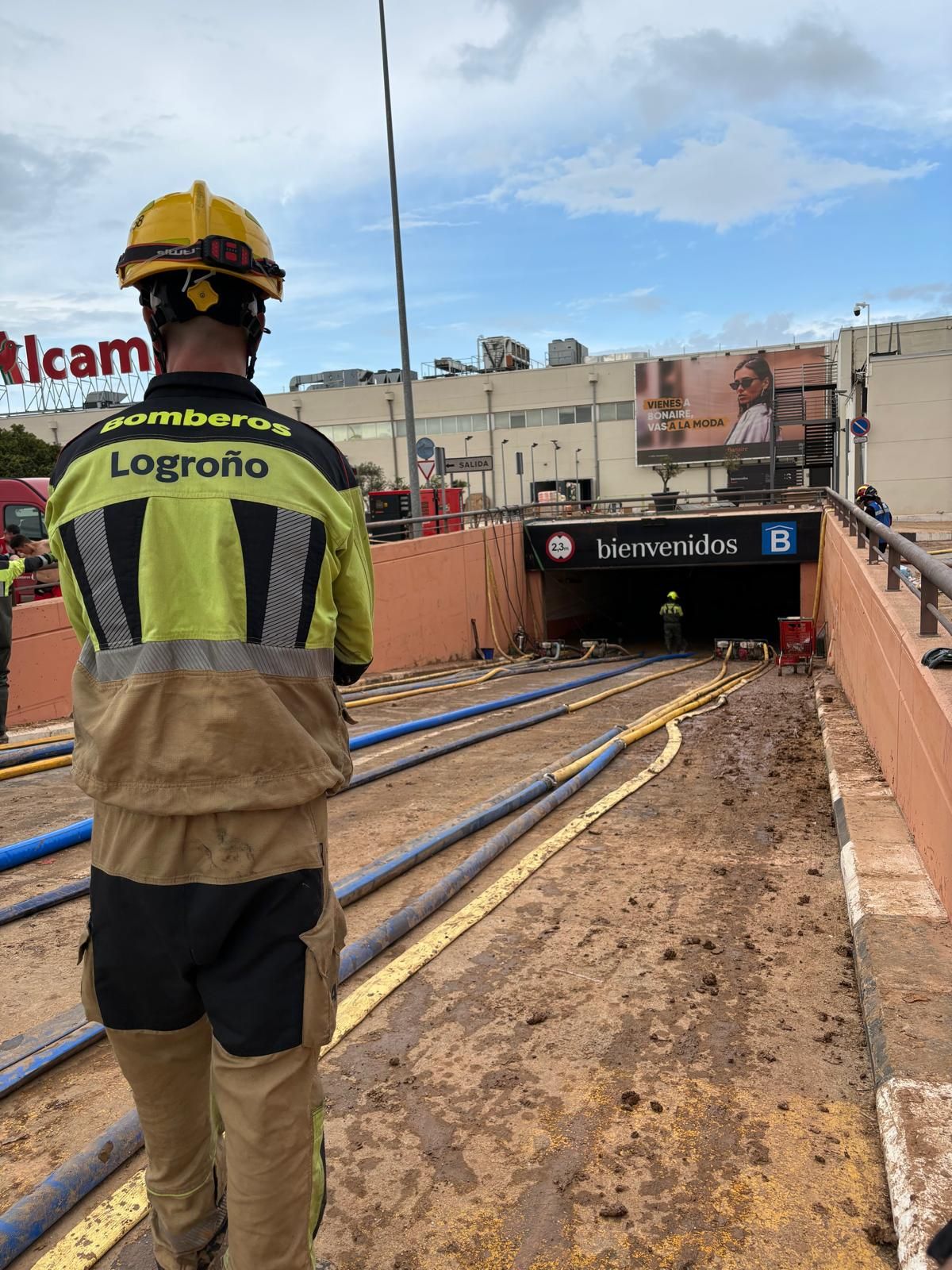 Las imágenes de los bomberos riojanos en Bonaire