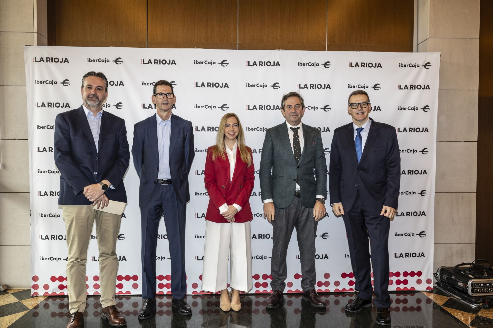 Celebración del Foro económico de Diario LA RIOJA e Ibercaja