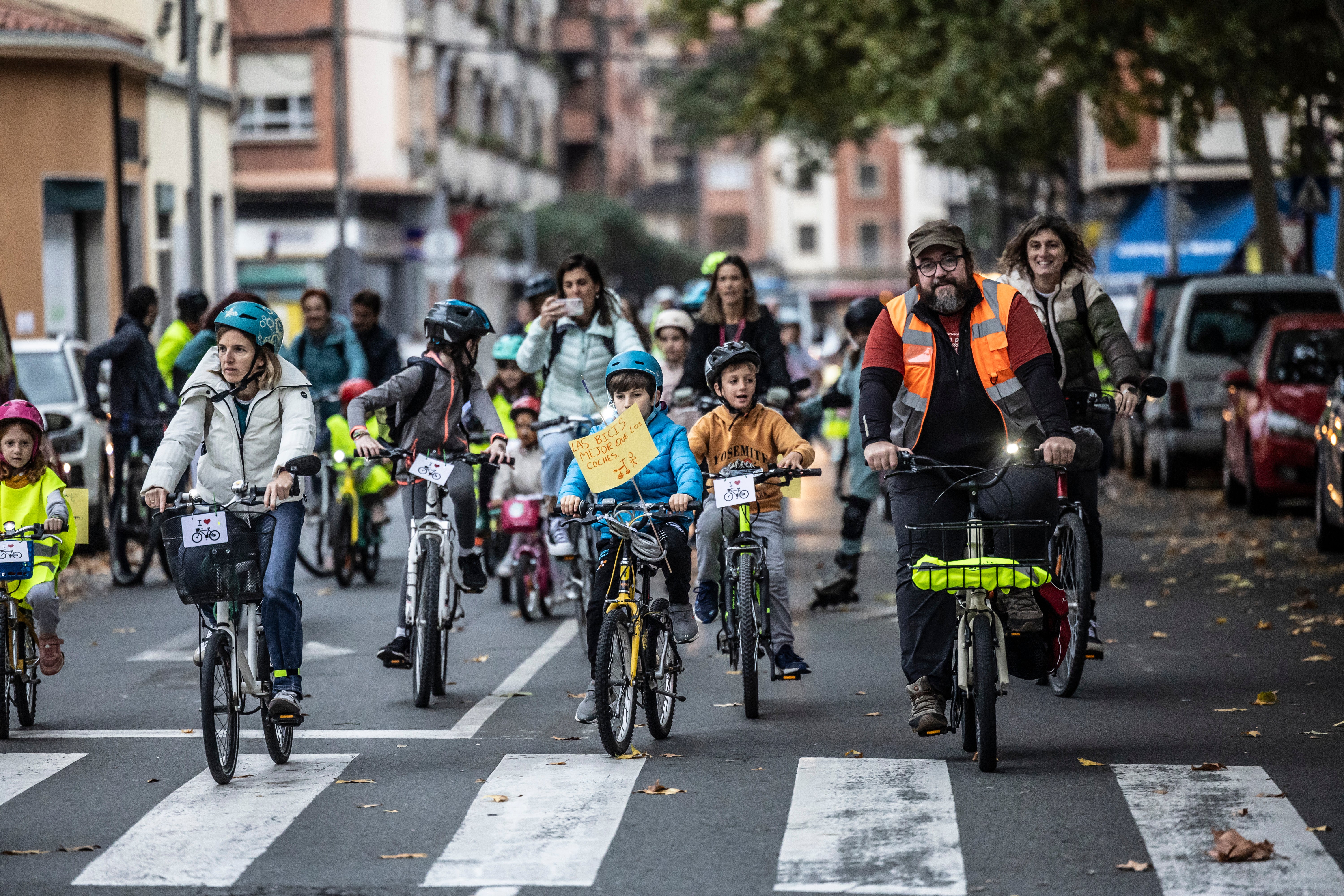 Los niños quieren ir en bici con seguridad a clase