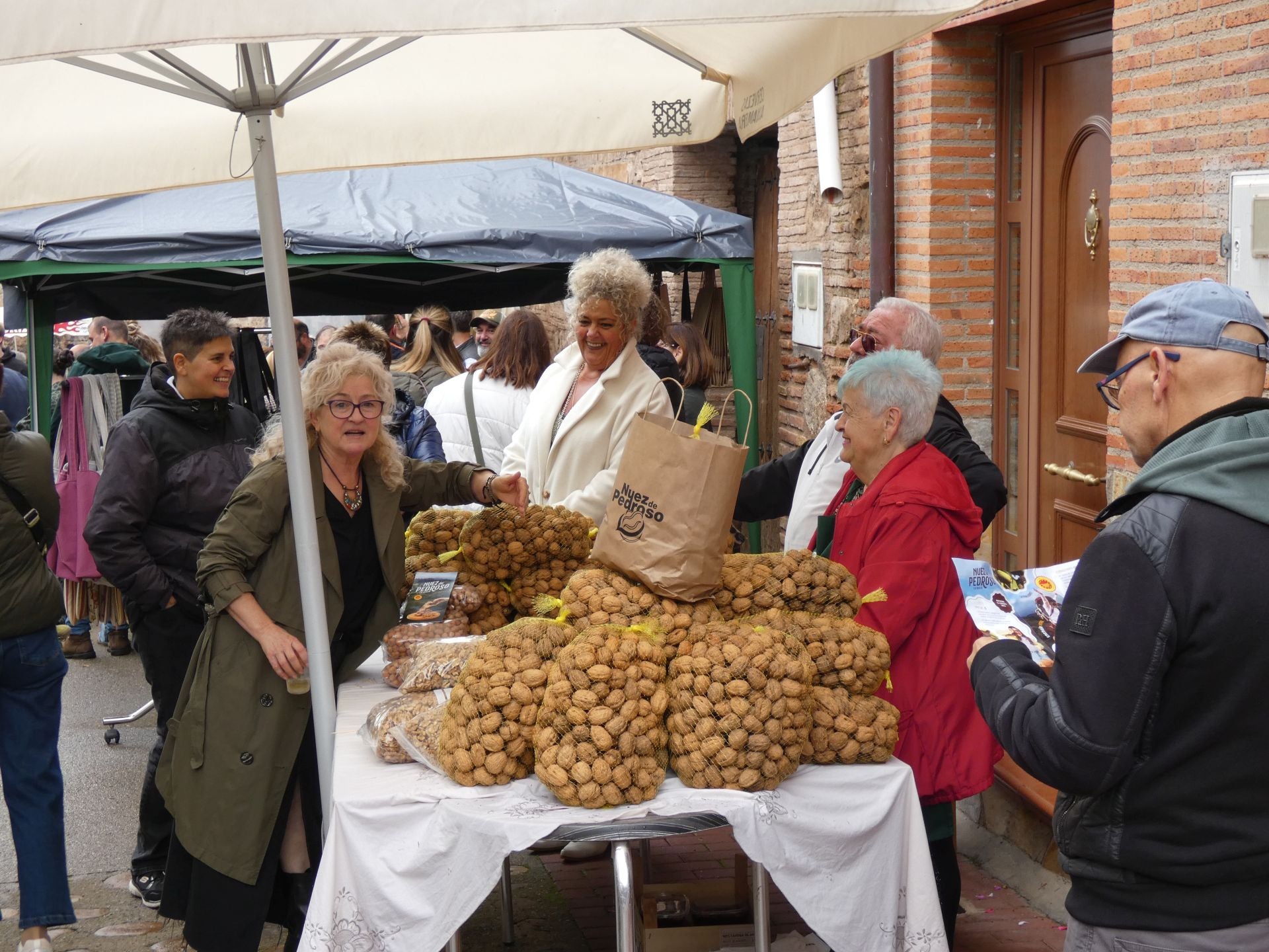 Feria de la Nuez de Pedroso