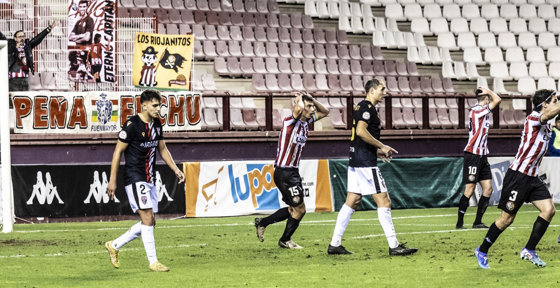 El partido SD Logroñés-UD Logroñés