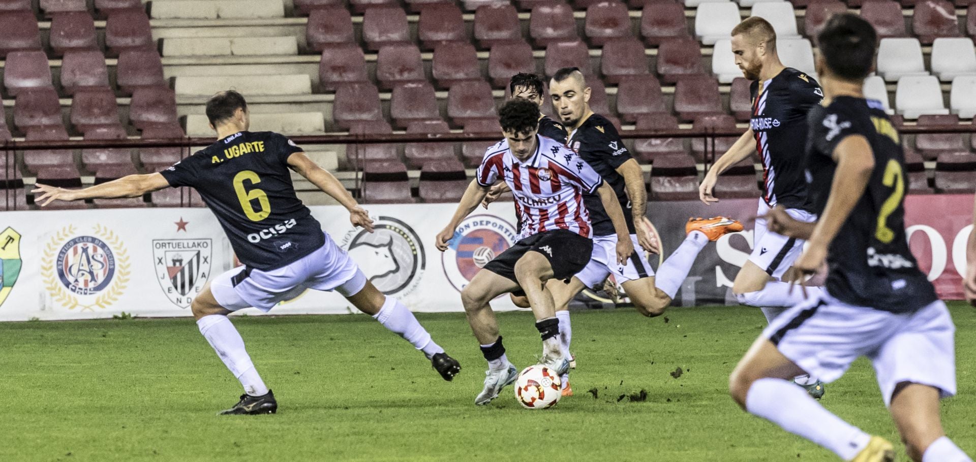 El partido SD Logroñés-UD Logroñés